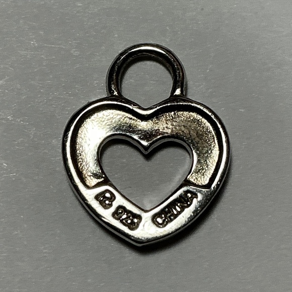 Sterling Silver open heart Pendant with clear stones - Picture 3 of 3
